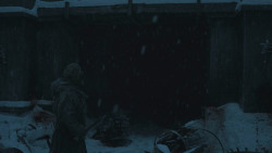 extant_GameOfThrones_8x01-Winterfell_4997
