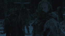 extant_GameOfThrones_8x01-Winterfell_4998