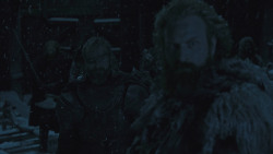 extant_GameOfThrones_8x01-Winterfell_5010