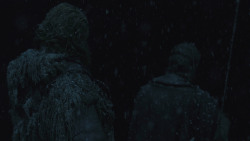 extant_GameOfThrones_8x01-Winterfell_5017