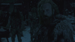 extant_GameOfThrones_8x01-Winterfell_5019