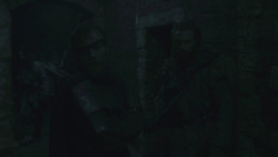 extant_GameOfThrones_8x01-Winterfell_5038