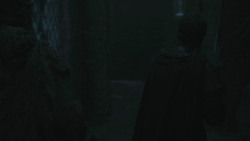 extant_GameOfThrones_8x01-Winterfell_5049