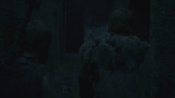 extant_GameOfThrones_8x01-Winterfell_5076