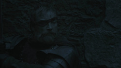 extant_GameOfThrones_8x01-Winterfell_5122