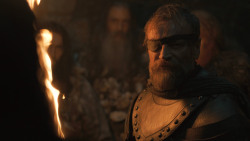extant_GameOfThrones_8x01-Winterfell_5154