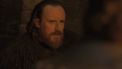 extant_GameOfThrones_8x01-Winterfell_5157