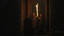 extant_GameOfThrones_8x01-Winterfell_5166