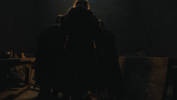 extant_GameOfThrones_8x01-Winterfell_5196