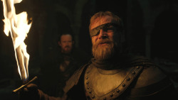 extant_GameOfThrones_8x01-Winterfell_5226