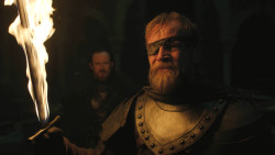 extant_GameOfThrones_8x01-Winterfell_5229