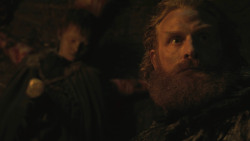 extant_GameOfThrones_8x01-Winterfell_5241