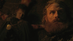 extant_GameOfThrones_8x01-Winterfell_5242