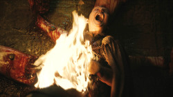 extant_GameOfThrones_8x01-Winterfell_5261