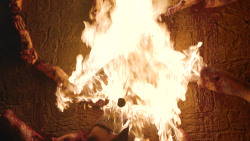 extant_GameOfThrones_8x01-Winterfell_5272