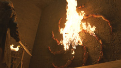extant_GameOfThrones_8x01-Winterfell_5287