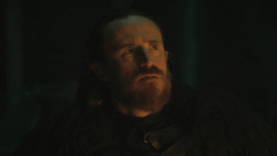 extant_GameOfThrones_8x01-Winterfell_5302