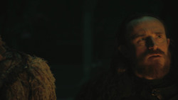 extant_GameOfThrones_8x01-Winterfell_5304