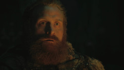 extant_GameOfThrones_8x01-Winterfell_5312