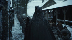 extant_GameOfThrones_8x01-Winterfell_5342