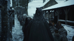 extant_GameOfThrones_8x01-Winterfell_5343