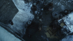 extant_GameOfThrones_8x01-Winterfell_5359