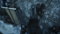 extant_GameOfThrones_8x01-Winterfell_5362