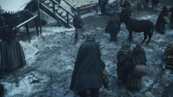 extant_GameOfThrones_8x01-Winterfell_5368