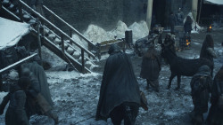 extant_GameOfThrones_8x01-Winterfell_5371