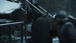 extant_GameOfThrones_8x01-Winterfell_5386
