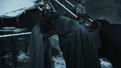 extant_GameOfThrones_8x01-Winterfell_5390