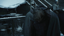 extant_GameOfThrones_8x01-Winterfell_5392