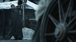 extant_GameOfThrones_8x01-Winterfell_5423