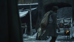 extant_GameOfThrones_8x01-Winterfell_5429
