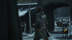 extant_GameOfThrones_8x01-Winterfell_5431