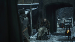 extant_GameOfThrones_8x01-Winterfell_5432