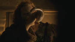 extant_GameOfThrones_8x02-AKnightOfTheSevenKingdoms_3975