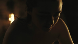 extant_GameOfThrones_8x02-AKnightOfTheSevenKingdoms_4610
