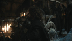 extant_GameOfThrones_8x03-TheLongNight_0132