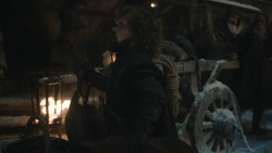 extant_GameOfThrones_8x03-TheLongNight_0133