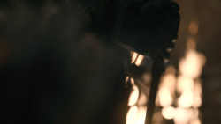 extant_GameOfThrones_8x03-TheLongNight_0192