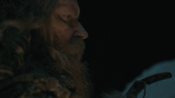 extant_GameOfThrones_8x03-TheLongNight_0208