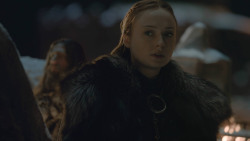 extant_GameOfThrones_8x03-TheLongNight_0247