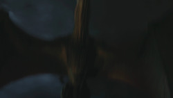 extant_GameOfThrones_8x03-TheLongNight_0262