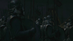extant_GameOfThrones_8x03-TheLongNight_0321