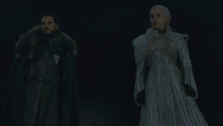 extant_GameOfThrones_8x03-TheLongNight_0512