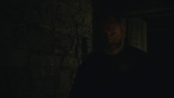 extant_GameOfThrones_8x03-TheLongNight_0916