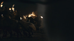 extant_GameOfThrones_8x03-TheLongNight_1043