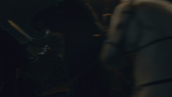 extant_GameOfThrones_8x03-TheLongNight_1059
