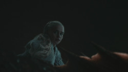 extant_GameOfThrones_8x03-TheLongNight_1667
